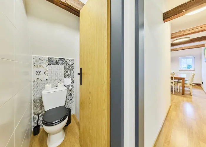 6 By Interhome *
