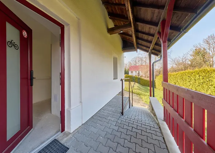 6 By Interhome